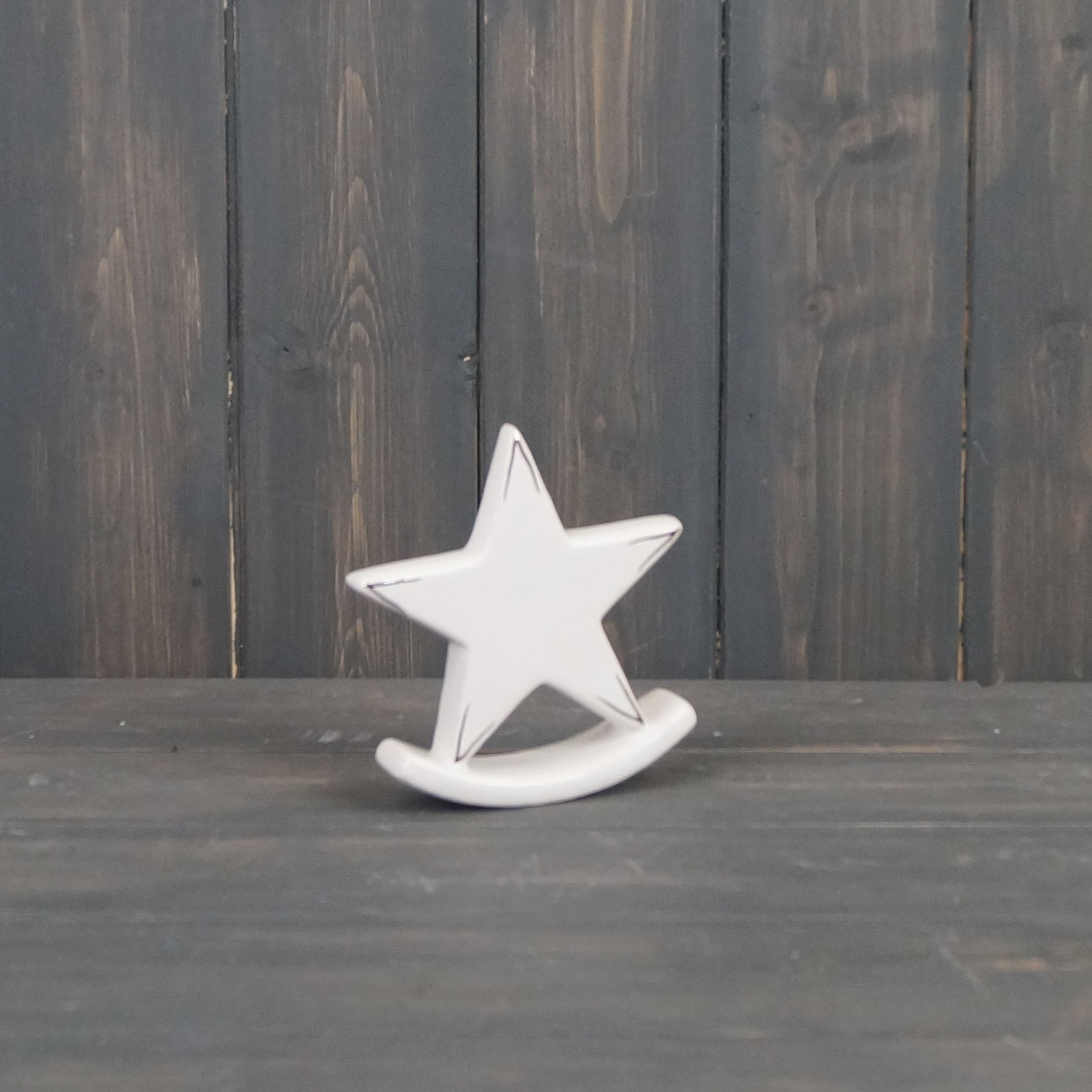 Small White Ceramic Star Decoration detail page